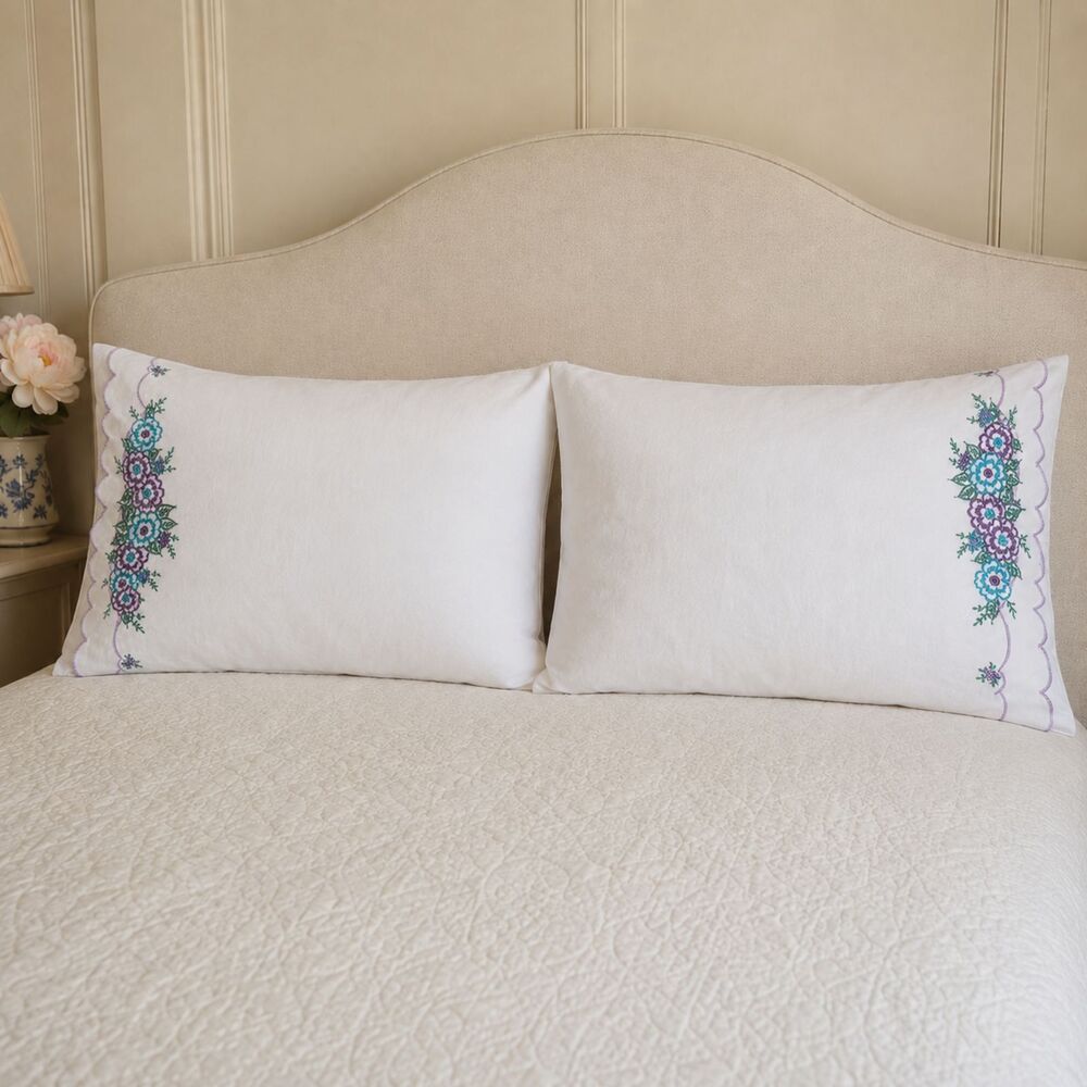 Vintage Embroidered Pillowcases Pair Floral Scalloped Edge Purple Blue Standard